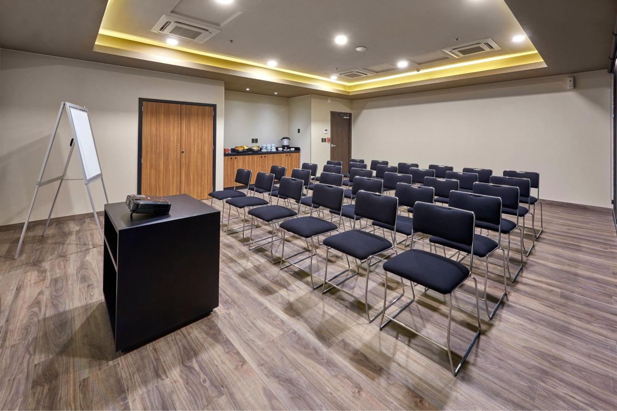 City Express Plus By Marriott Ciudad De Mexico Interlomas Ngoại thất bức ảnh